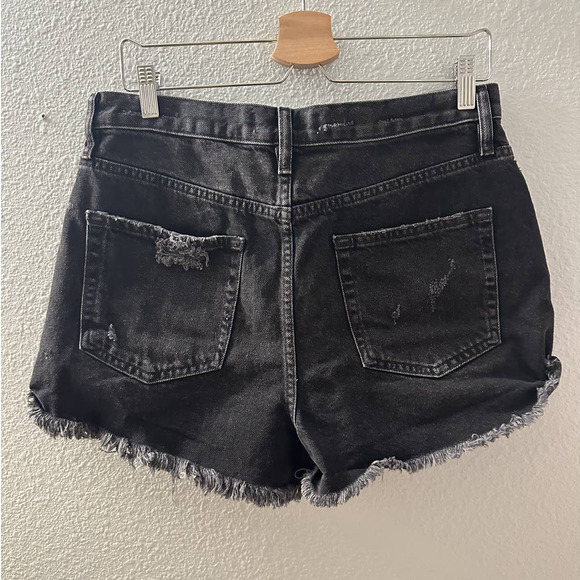 NWT Free People Women's Washed Black Lasso Distressed Cut-Out Shorts Size 31 - Picture 5 of 9